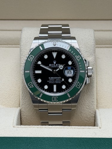 Rolex submariner 126610lv - rolex,
