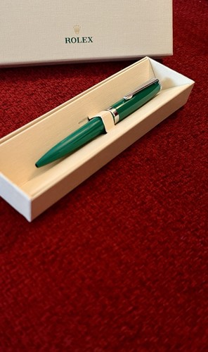 New rolex emerald - new, green